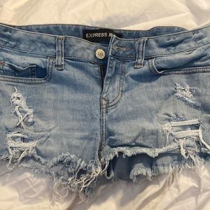 Express Shorts